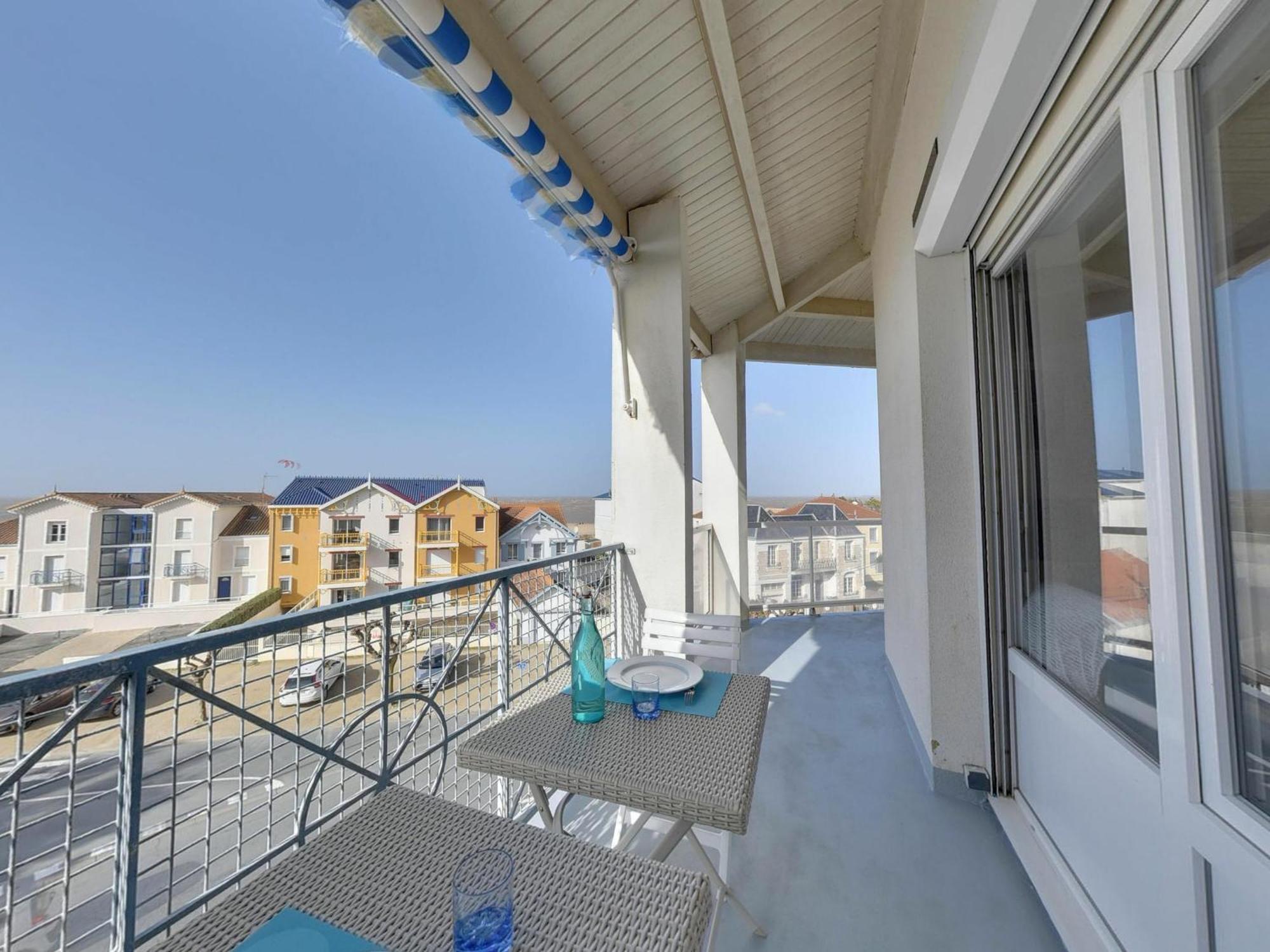 Duplex 3 Pieces A Deux Pas De La Plage Avec Parking - 4 Pers - Fr-1-706-16 Chatelaillon-Plage Ngoại thất bức ảnh